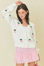 Load image into Gallery viewer, Sweater with flower applique and contrast buttons: WHITE/PINK
