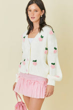 Load image into Gallery viewer, Sweater with flower applique and contrast buttons: WHITE/PINK
